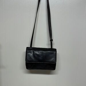 Sleek Brown Crossbody Bag with Adjustable Strap